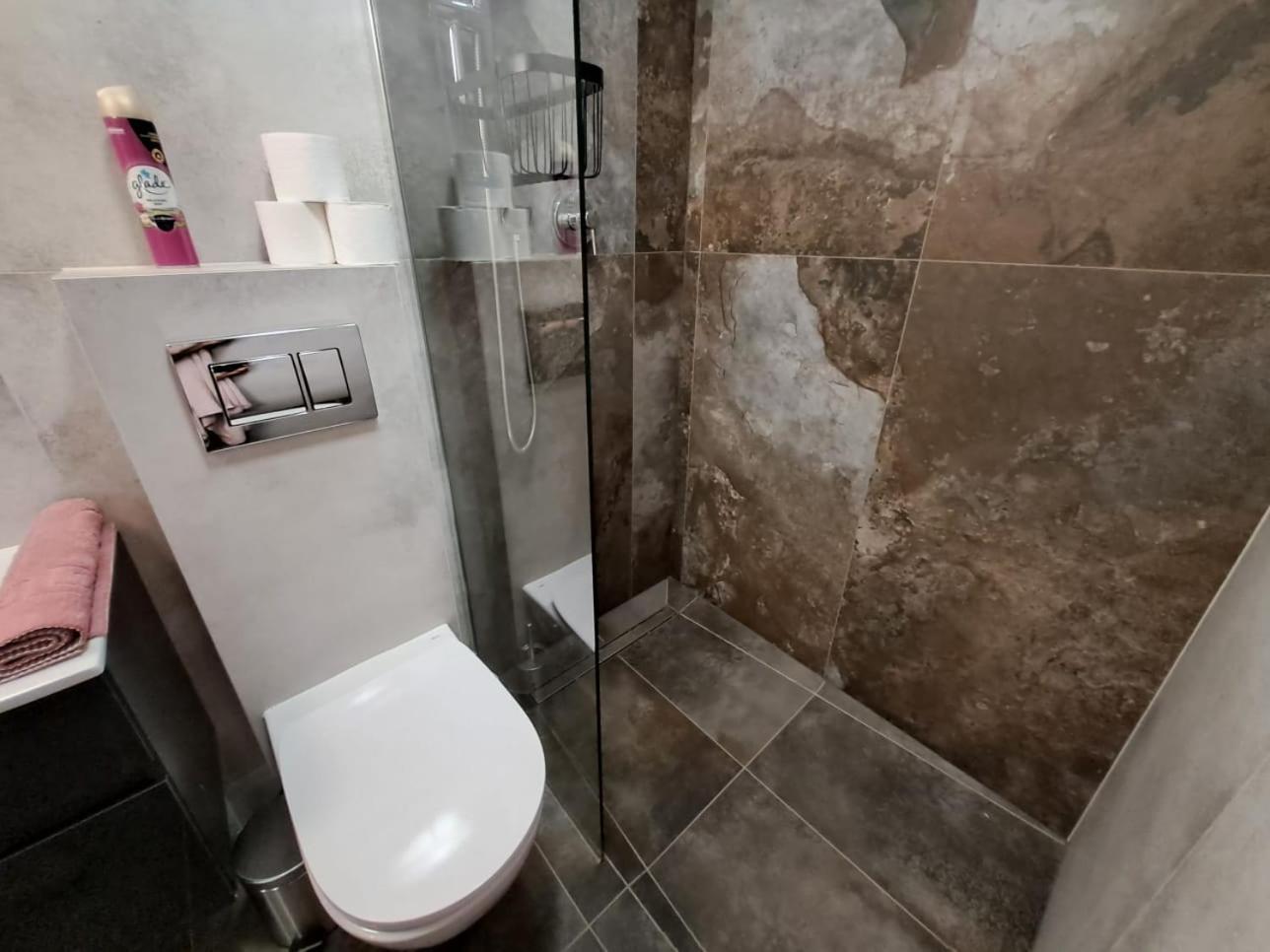 Dk Apartamenty Hotelove Giżycko Dış mekan fotoğraf